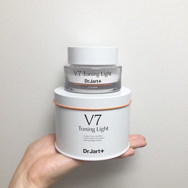 V7最新素颜霜，科技打造的裸肌之美